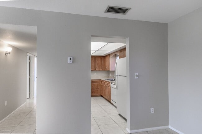 Building Photo - DRASTIC PRICE DROP!! WATERFRONT- 2-BEDROOMS, 2-BATH- PUNTA GORDA ISLES