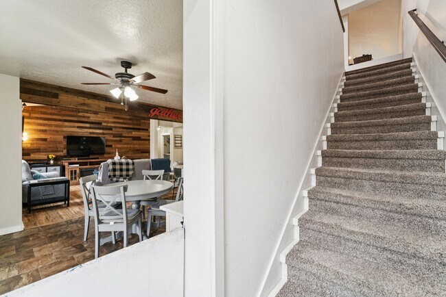 Building Photo - Spacious 4 Bed + Bonus | 3 Bath | 2,760 Sq Ft | Star, Idaho