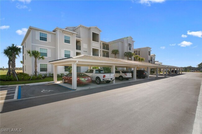 Building Photo - 15285 Grn Acrs Ave