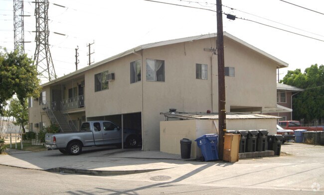 Primary Photo - 5840 Cartwright Ave