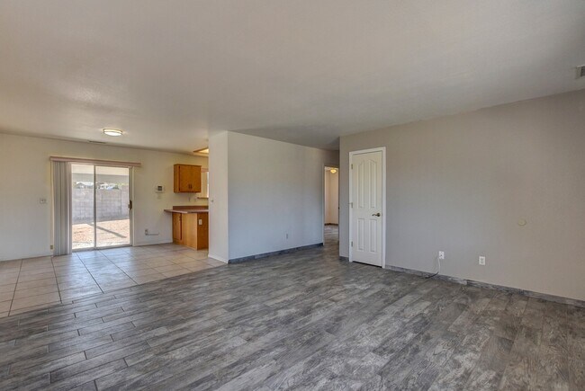 Building Photo - 4679 N Morning Star Dr