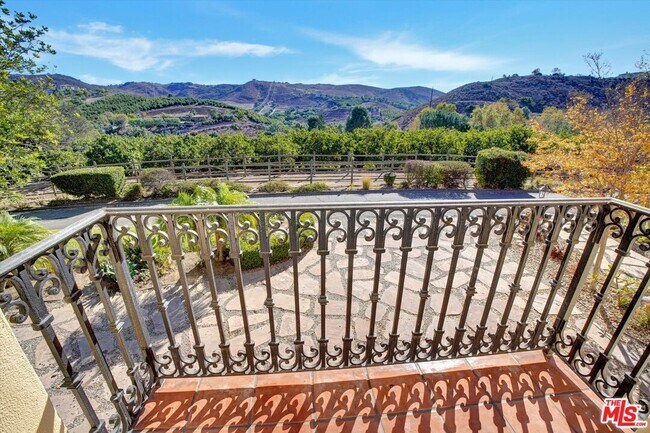 Building Photo - 13045 Ripple Creek Ln