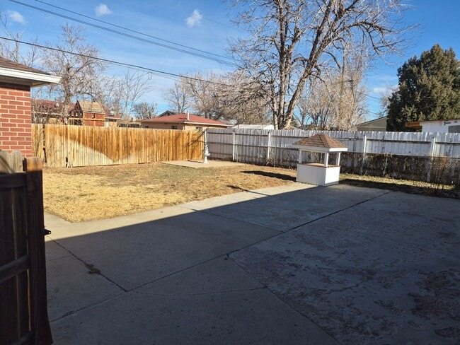 Building Photo - Great Home in Commerce City