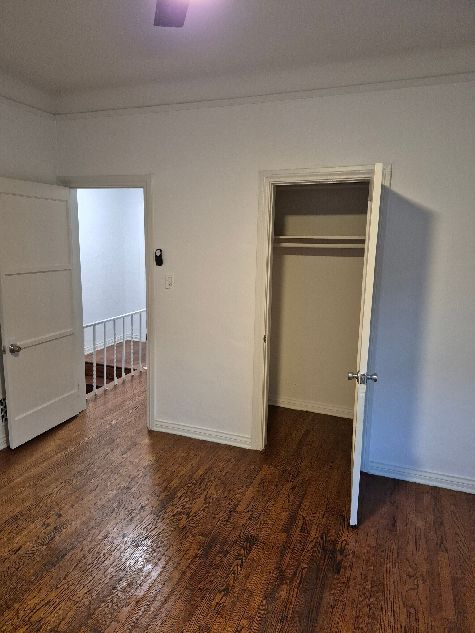 Larger room closet - 861 N Alexandria Ave