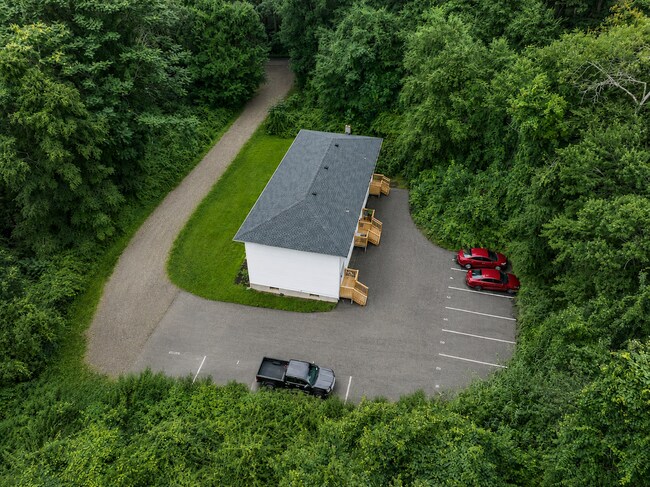 Building Photo - 73 Velgouse Rd
