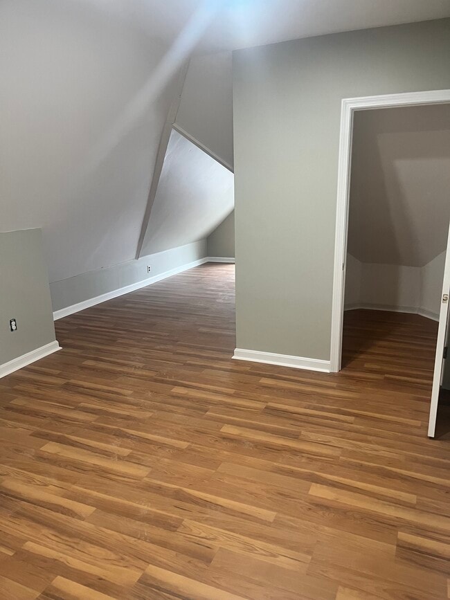 Building Photo - Fayston