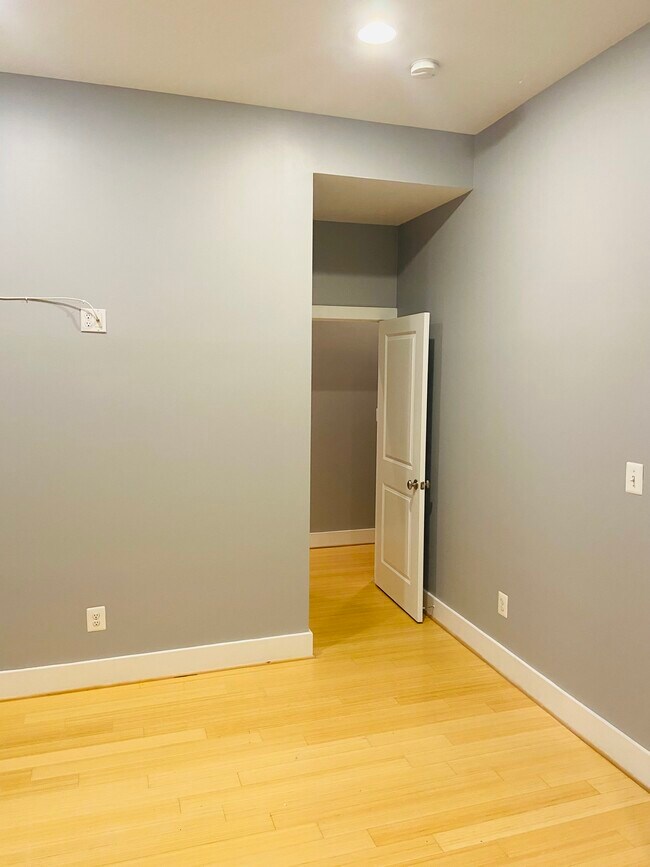 Guest bedroom - 1303 Clifton St NW