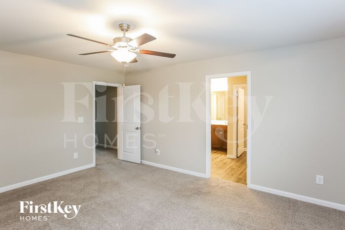 Building Photo - 10720 Rivergate Dr NW