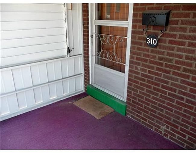 Building Photo - 310 Onyx Ave