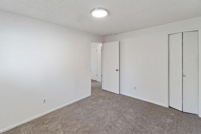 Building Photo - Gorgeous Single Family Home in Spokane's S...