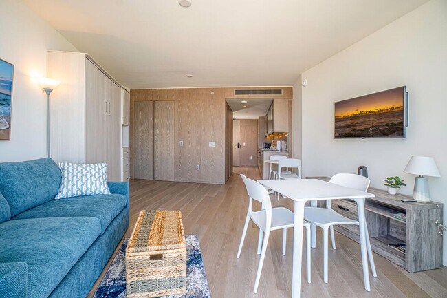 Building Photo - Koula #1905