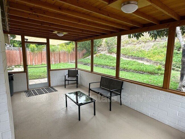 Building Photo - 4859 Campanile Dr