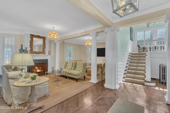 Building Photo - 207 Monmouth Ave