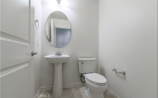 Building Photo - 31 Quartet-