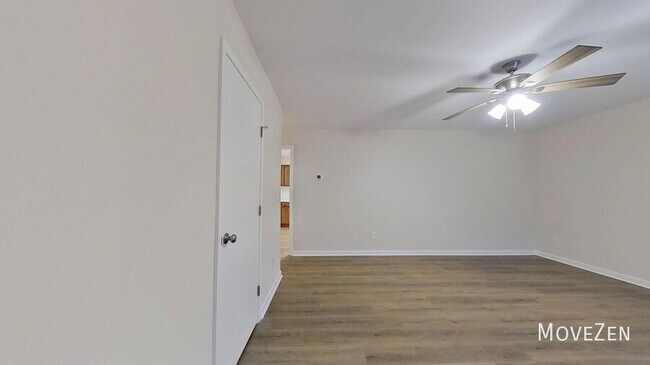 Building Photo - 501 Harris Rd
