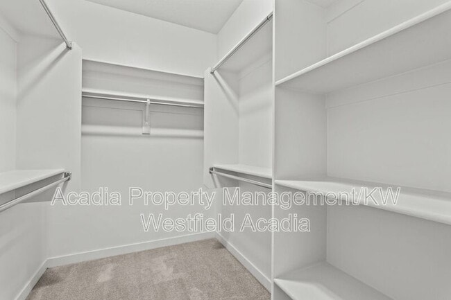 Building Photo - 298 Old Farm Ln