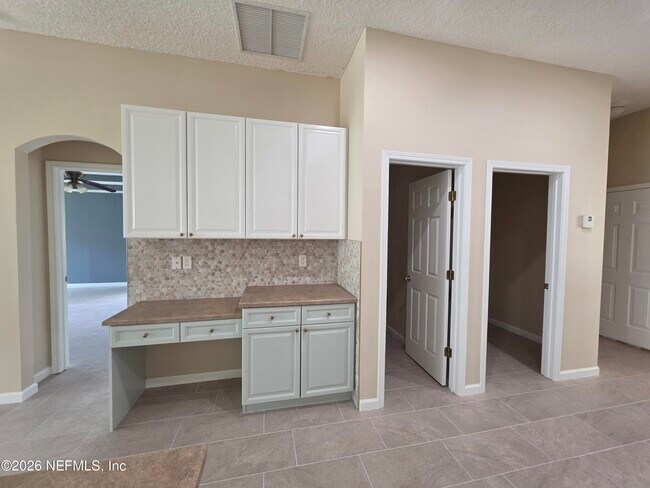 Building Photo - 739 Wakemont Dr