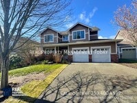 Building Photo - 4788 Okanogan Dr SE