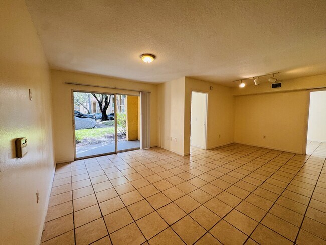 Building Photo - 4271 San Marino Blvd