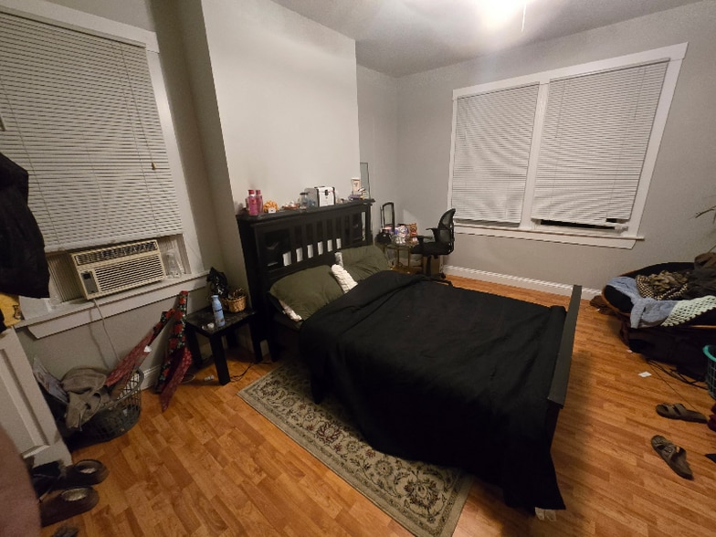 Building Photo - 329 Byrd St