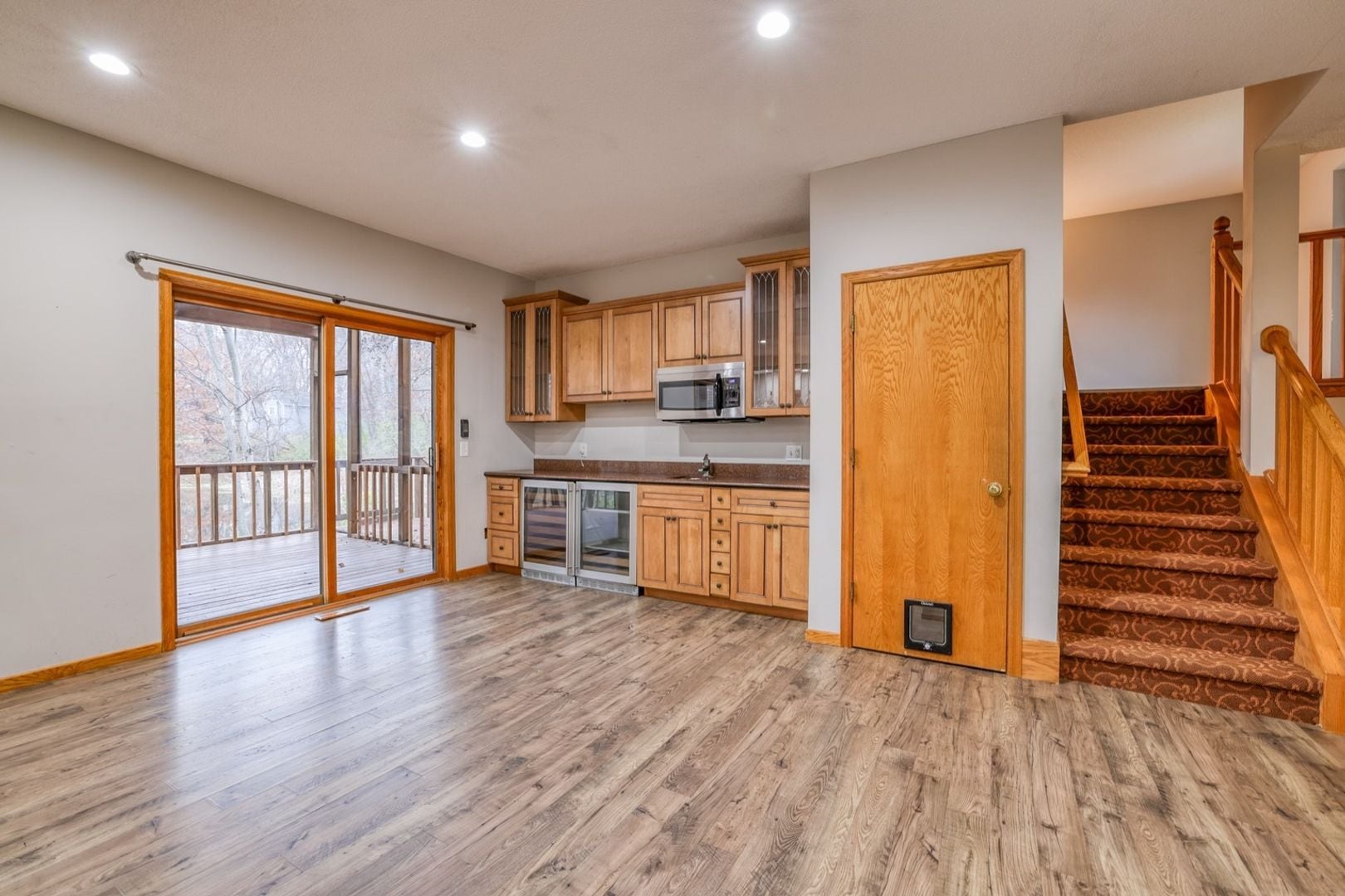 Building Photo - 7123 Yorktown Ln N