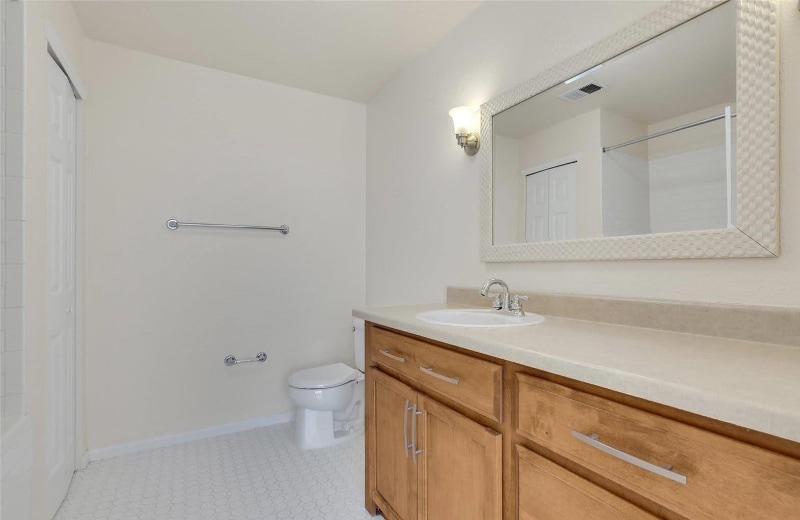 Building Photo - 3875 S Dayton St