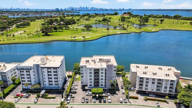 Building Photo - 9250 W Bay Harbor Dr