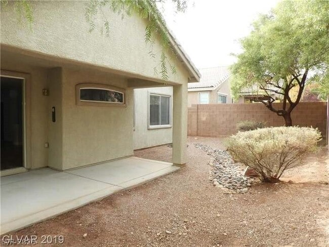 Building Photo - 11440 Parkersburg Ave