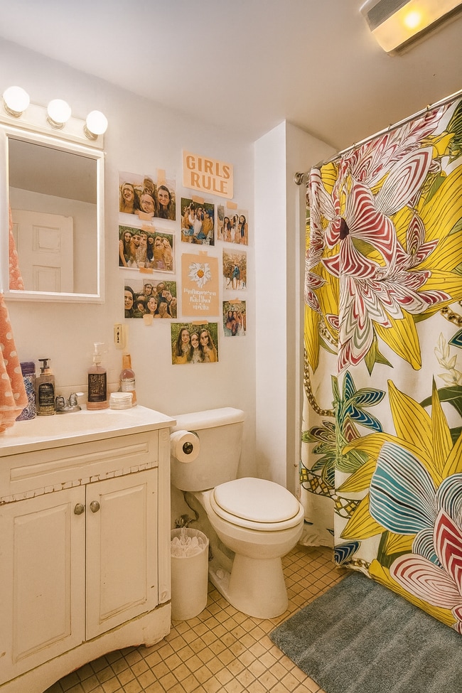 Building Photo - 62 Egmont St