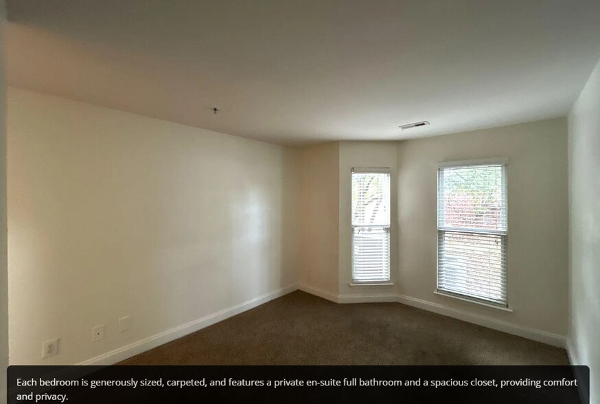 Building Photo - 521 N Graham St