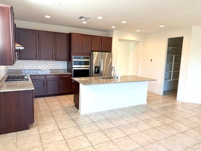 Building Photo - Beautiful 4BR/3BA single-story home in Harvest Queen Creek! Built in 2021 with 2,306 SF, den, che...