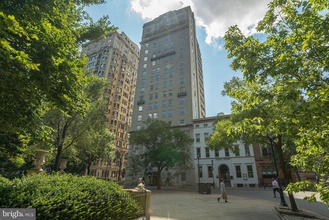 Building Photo - 1900 Rittenhouse Square