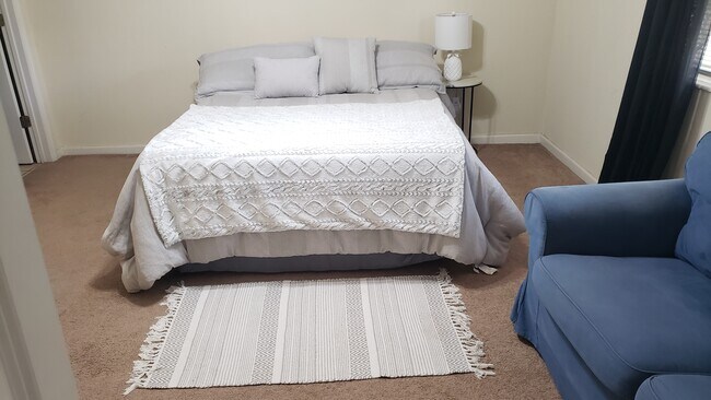 Building Photo - 507 NW 39th Rd