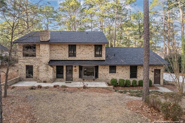 Building Photo - 6821 Thames Dr