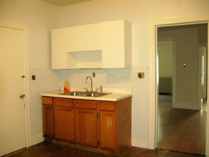 Building Photo - 28 Brainard St