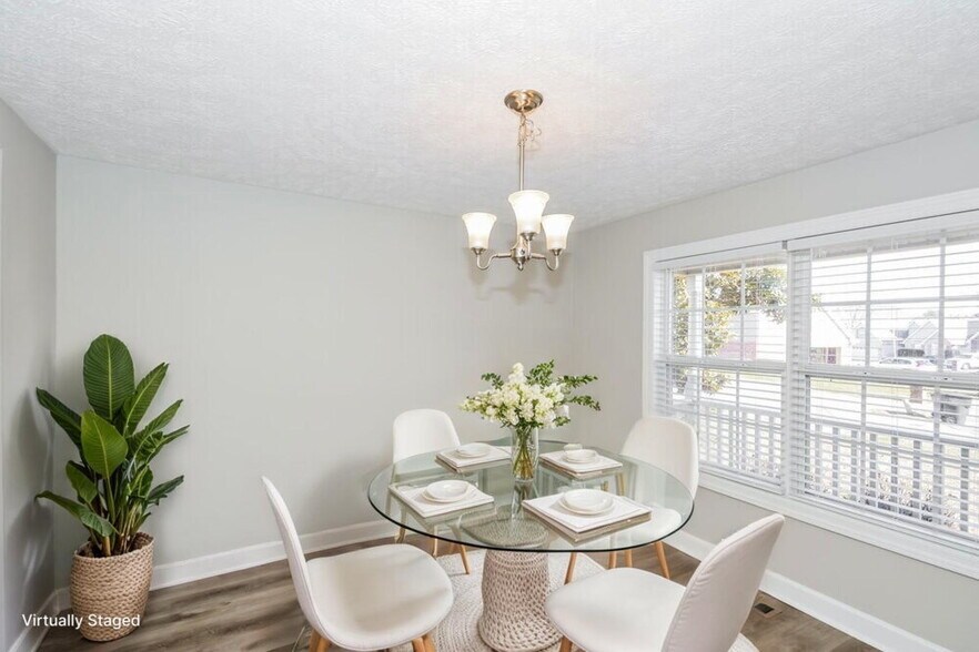 Building Photo - 2523 Claymore Run