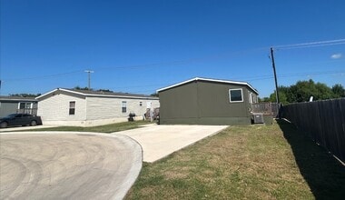 Building Photo - 113 Atakapa Ct