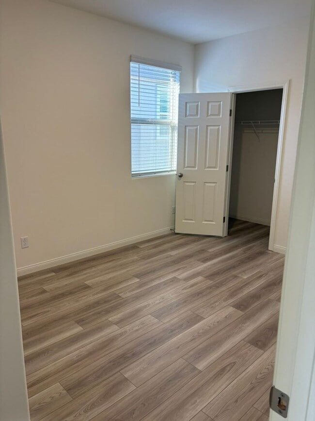 Building Photo - Welcome to this beautiful brand new home in Summerlin!
