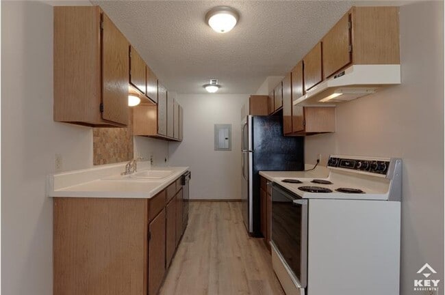 Building Photo - 7011 W Sheriac Cir