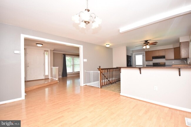 Building Photo - 12327 Elk Run Rd