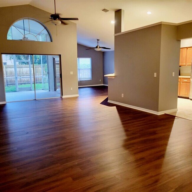 Building Photo - 4130 Shadow Creek Cir