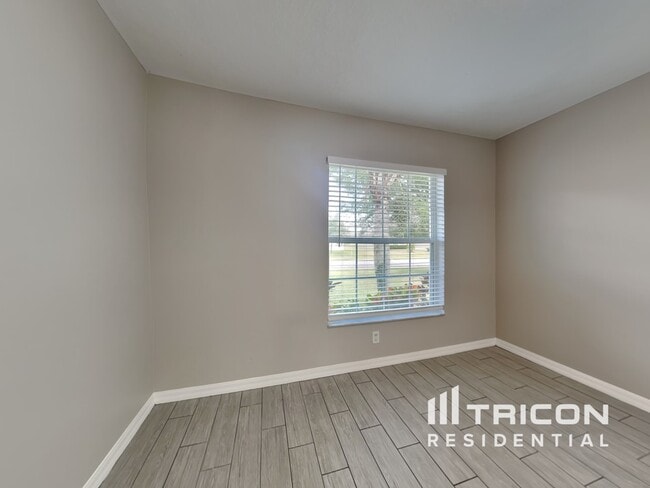 Building Photo - 4865 Hickory Stream Ln