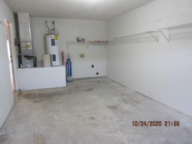 Building Photo - 1833 Whispering Oaks Ln