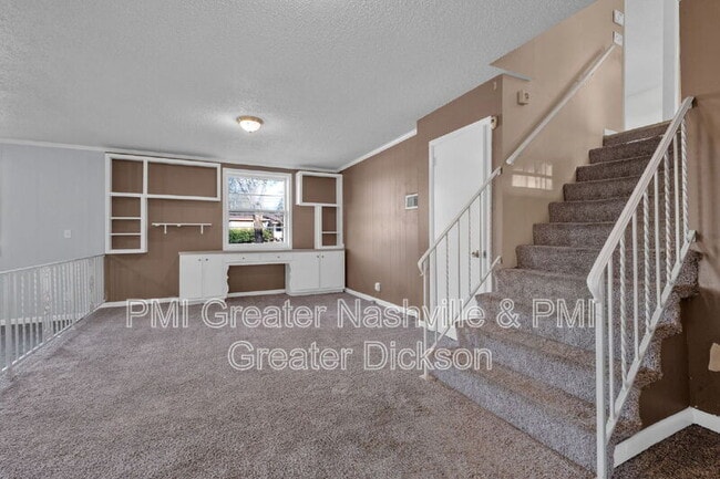 Building Photo - 385 Bonnavale Dr