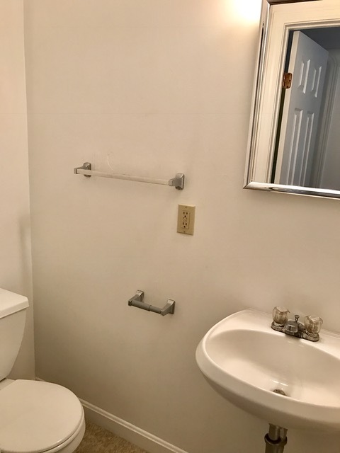Building Photo - 1077 Beacon St