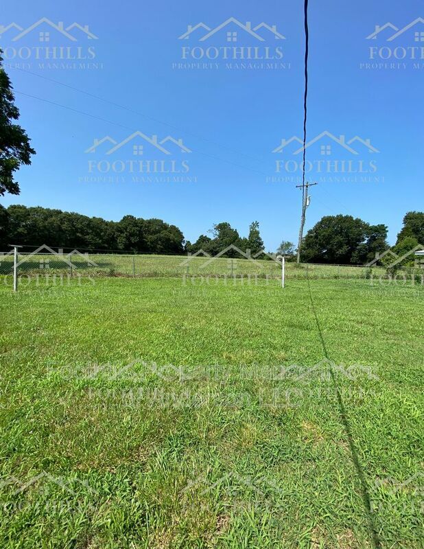 Building Photo - 1221 Melton Rd