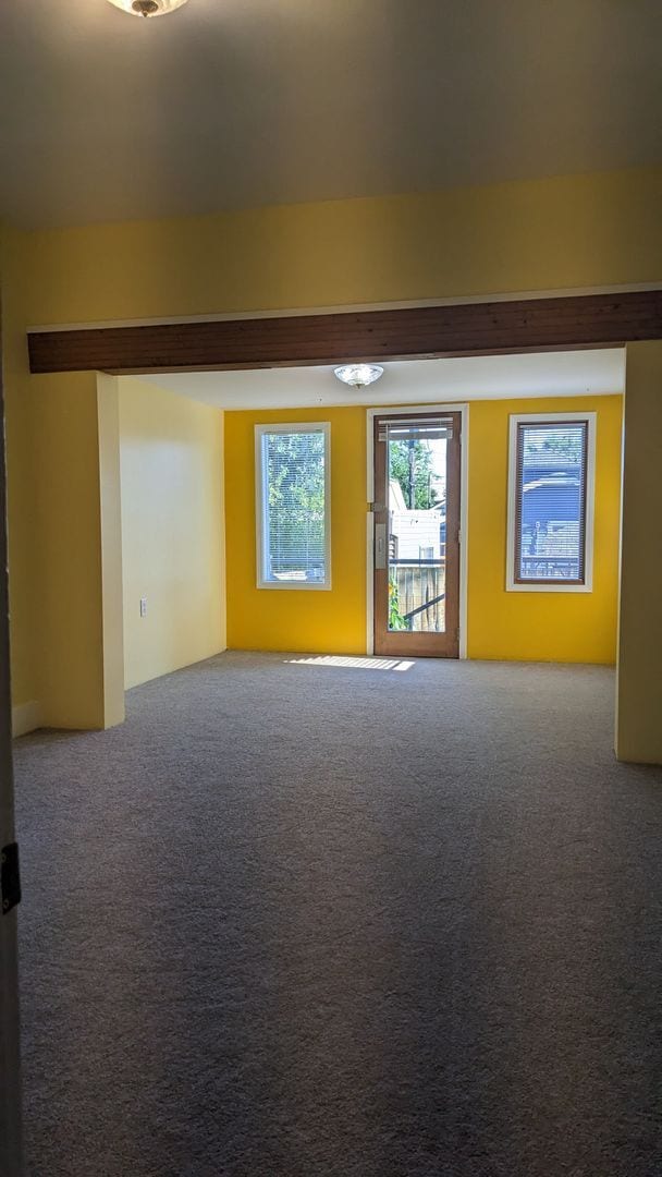 Building Photo - Roosevelt District 2 Bedroom Home