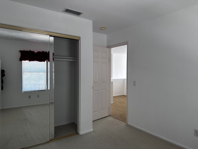 Building Photo - BOA2