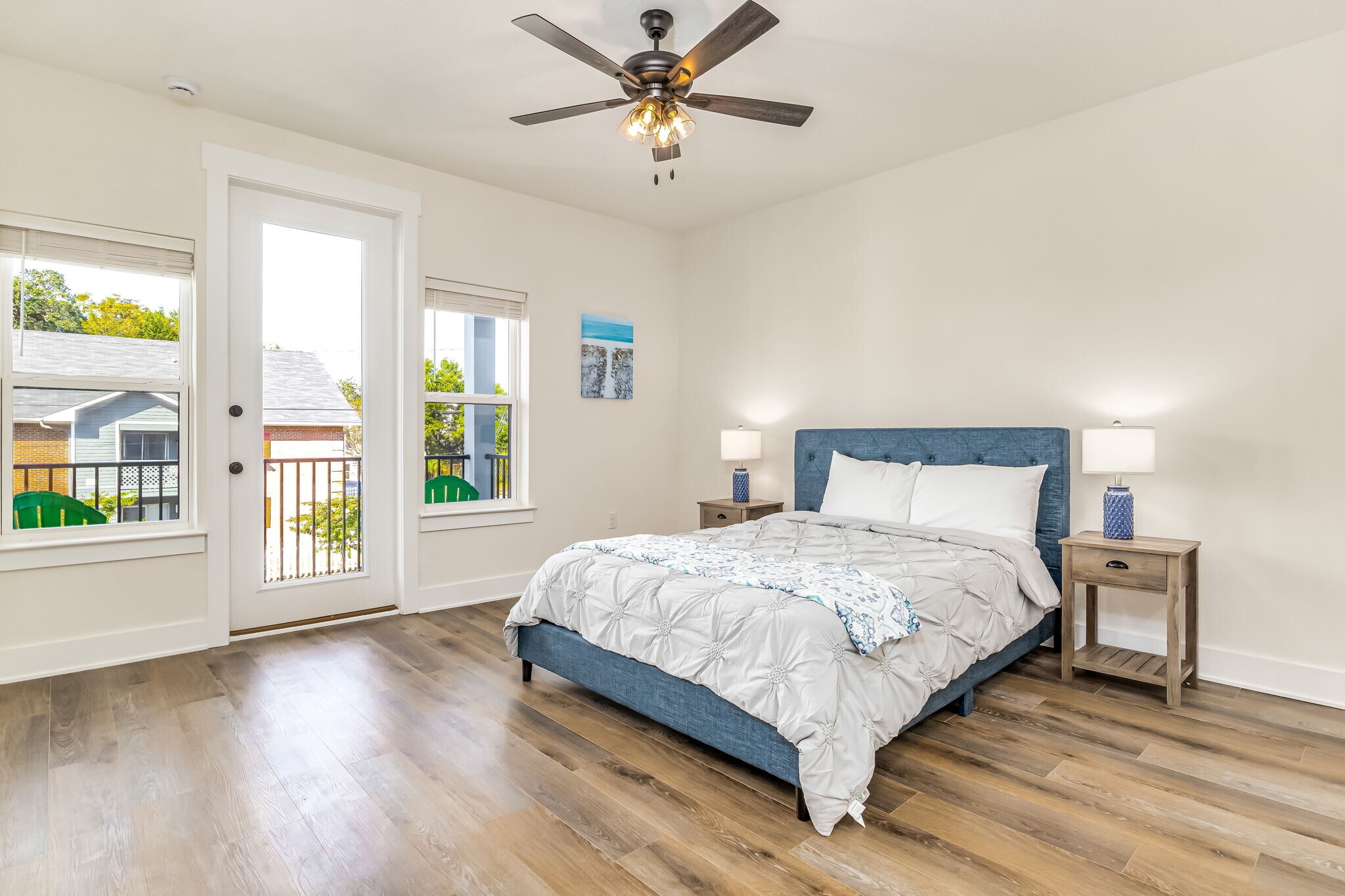 Building Photo - 536 N De Villiers St