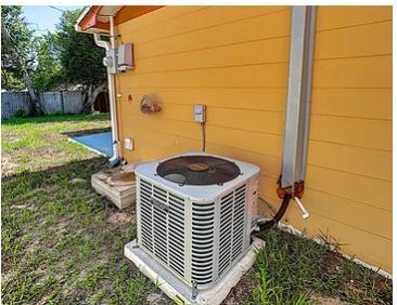 Building Photo - 4239 Ridgefield Ave